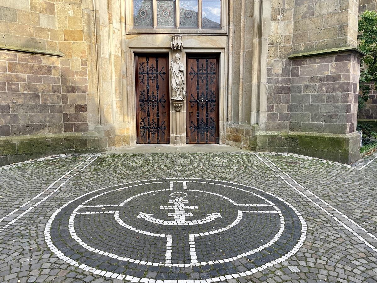 Eingang Propsteikirche St. Clemens