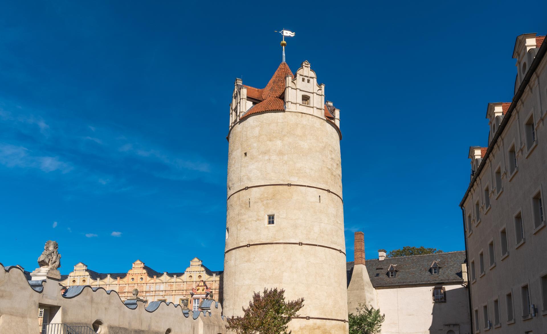 Schloss Bernburg mit Eulenspiegelturm 