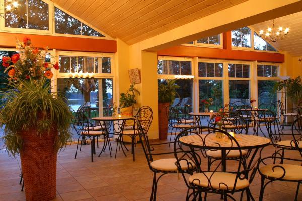 Sanddorn-Garten Petzow Restaurant Orangerie