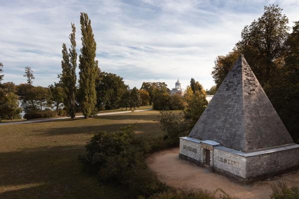 Pyramid in New Garden in Potsdam, Foto: André Stiebitz, Lizenz: SPSG/PMSG