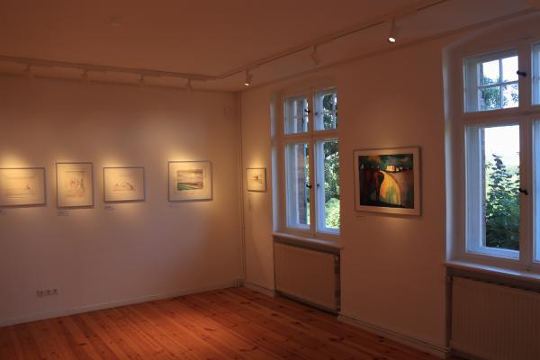 Im Ausstellungraum Roger Loewig Haus, Foto: Bansen/Wittig