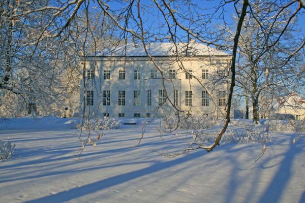 Stiftung Schloss Neuhardenberg Hotel im Winter