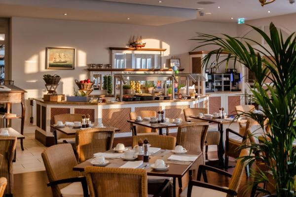 Precise Hotel & Resorts Restaurant
