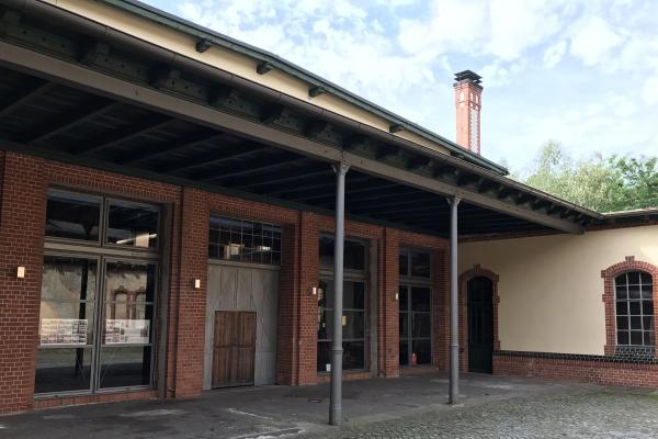 TMB/ K. Lehmann Innenhof Heiz-Kraft-Werk Beelitz-Heilstätten