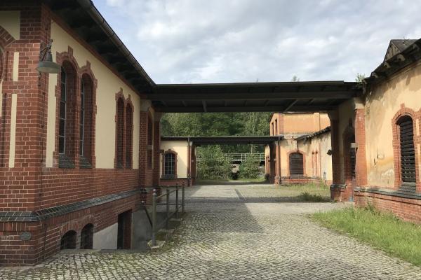 TMB/ K. Lehmann Innenhof Heiz-Kraft-Werk Beelitz-Heilstätten