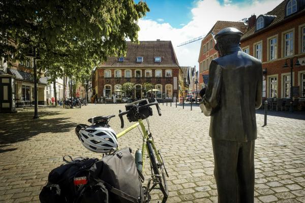 Europaradweg R1_D3 / @radreiseglueck Marktplatz Telgte