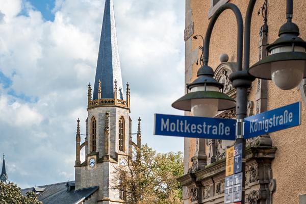 Blick auf die Martin Luther Kirche 