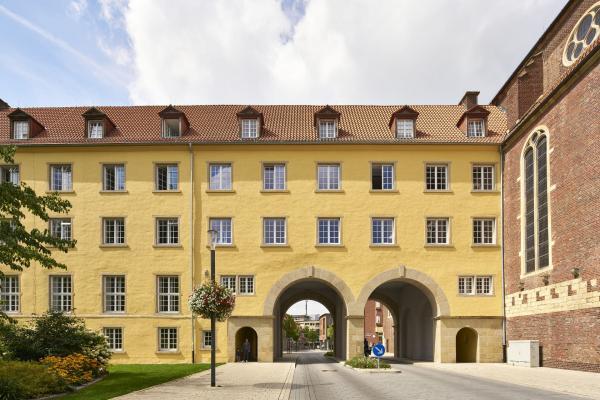 Münsterland e.V./ Philipp Fölting coesfeld-stadtschloss-tor