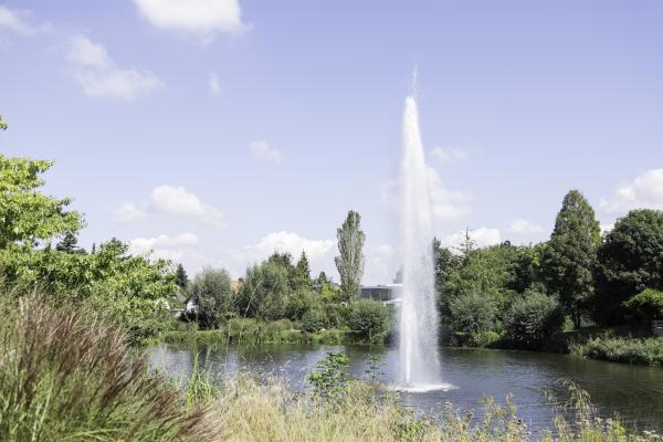 Flora Westfalica GmbH, Uli Funke Emssee in Wiedenbrück mit Wasserfontaine