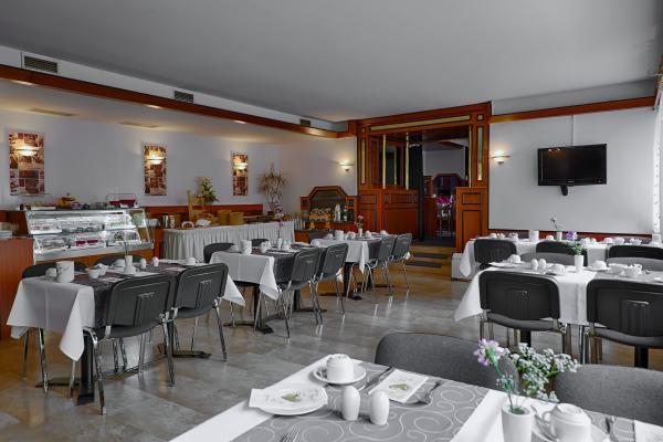 Hotel Anhalt Frühstücksraum