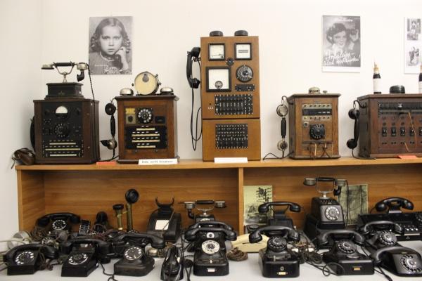 Teutoburger Wald | Rheda-Wiedenbrück, Marion Lauterbach Radio- und Telefonmuseum im Verstärkeramt