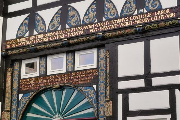 Flora Westfalica GmbH Rheda-Wiedenbrück Schnitzkunst am Ratskeller