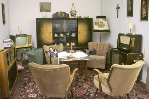 Radio- und Telefonmuseum Rheda-Wiedenbrück Verstärkeramt Innen2.jpg